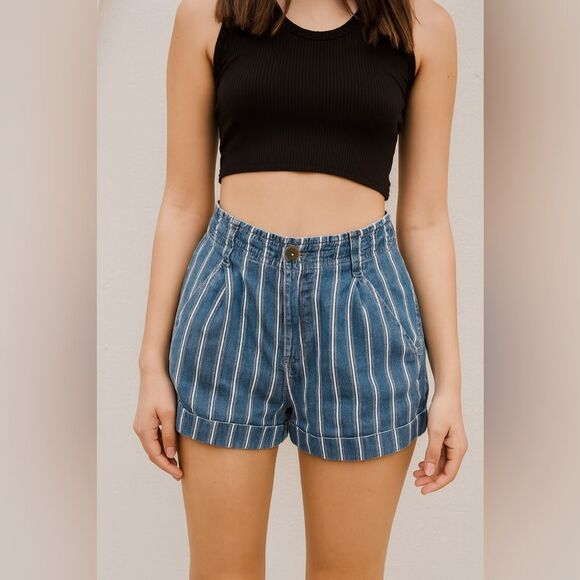 AMERICAN EAGLE OUTFITTER WOMAN’S COMFORT COTTON BLEND STRIPED SHORTS SIZE 4 - Picture 1 of 5